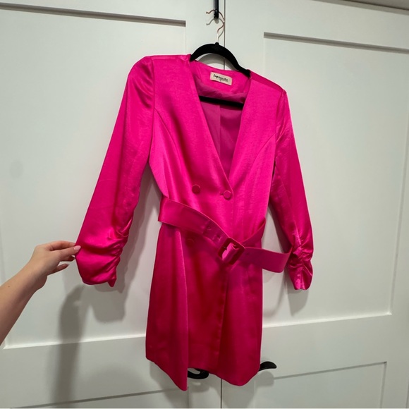 SMALL Pink Blazer Dress - Picture 4 of 4